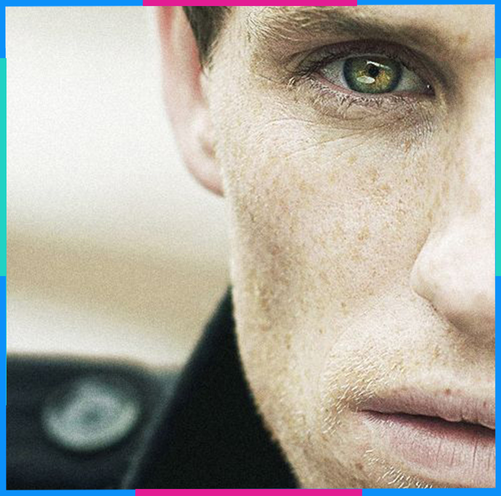 Đôi mắt Ma Kết Eddie Redmayne